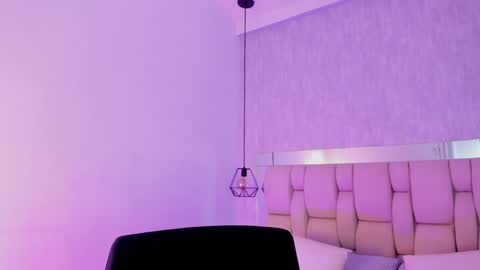 Roxie  online show from 01/05/25, 10:21