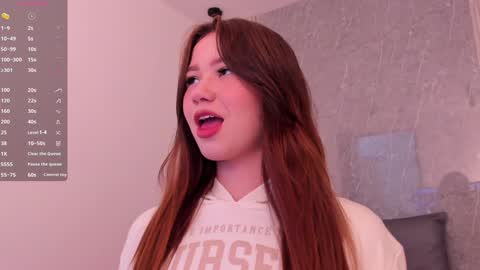 Roxie  online show from 01/26/25, 01:04