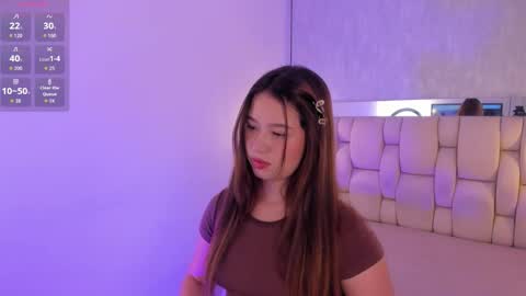 Roxie  online show from 02/04/26, 07:42