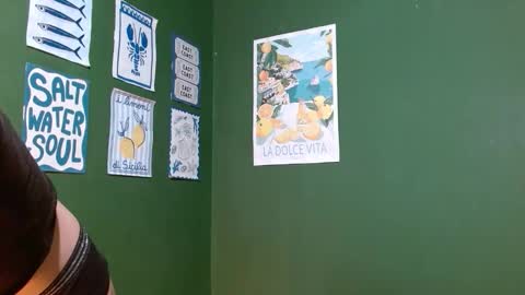 Roxie online show from 10/31/25, 02:34