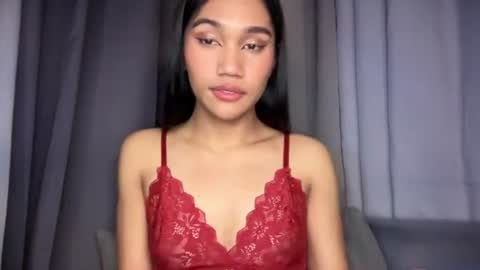 roxiethogersen online show from 08/03/26, 05:16