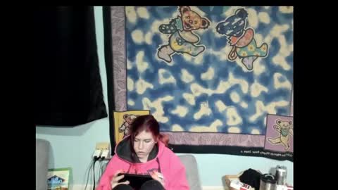 roxihazeleyes online show from 03/05/25, 08:00