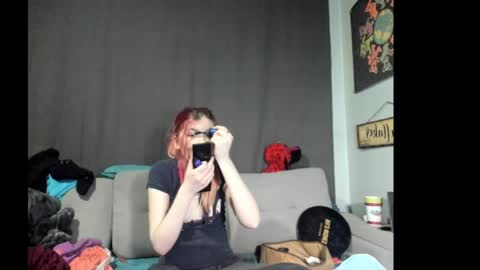 roxihazeleyes online show from 09/14/25, 07:40