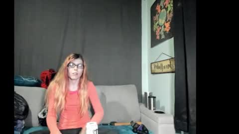 roxihazeleyes online show from 10/17/25, 06:21