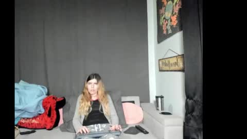 roxihazeleyes online show from 02/10/26, 09:41