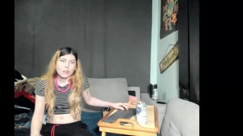 roxihazeleyes online show from 03/02/26, 05:08