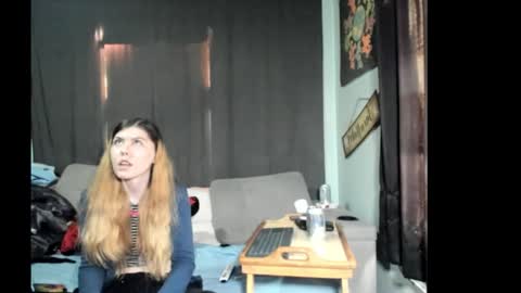 roxihazeleyes online show from 03/19/26, 09:30