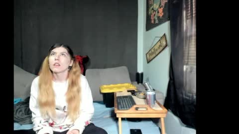 roxihazeleyes online show from 04/07/26, 03:12