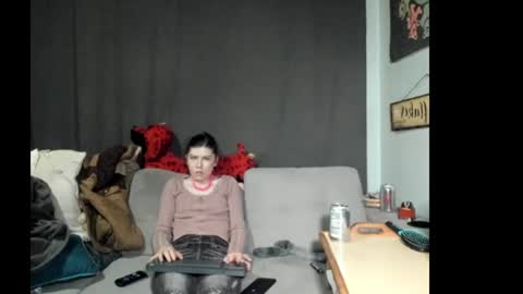 Snapshot of roxihazeleyes chatting on 06/09/26, 10:16 roxihazeleyes online show from 06/09/26, 10:16