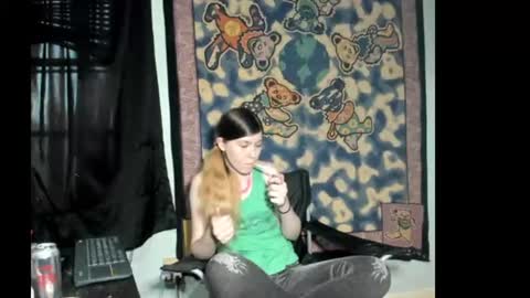 Snapshot of roxihazeleyes chatting on 07/21/26, 01:08 roxihazeleyes online show from 07/21/26, 01:08