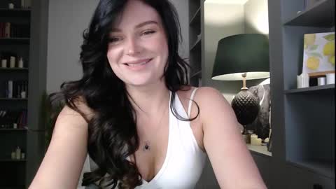 Snapshot of roxxiejet chatting on 12/01/25, 09:14 roxxiejet online show from 12/01/25, 09:14