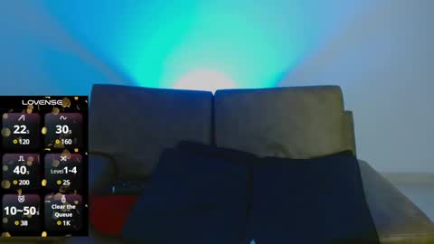 Snapshot of roxxxann666 chatting on 01/15/25, 06:01 roxxxann666 online show from 01/15/25, 06:01