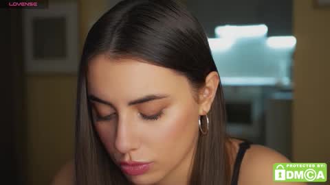 Snapshot of roxxxete chatting on 10/29/25, 03:58 roxxxete online show from 10/29/25, 03:58