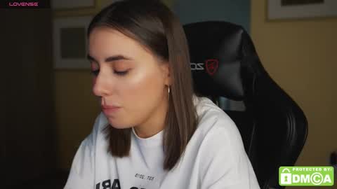 Snapshot of roxxxete chatting on 10/30/25, 03:35 roxxxete online show from 10/30/25, 03:35