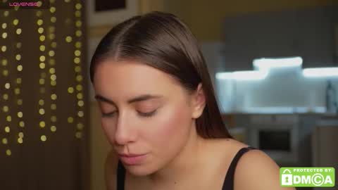 Snapshot of roxxxete chatting on 11/12/25, 04:29 roxxxete online show from 11/12/25, 04:29