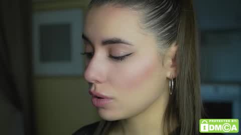 Snapshot of roxxxete chatting on 11/14/25, 06:56 roxxxete online show from 11/14/25, 06:56