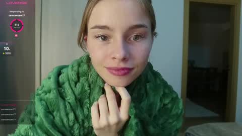 Snapshot of roxxxie_reid chatting on 03/10/25, 08:23 Roxieex ABBY online show from 03/10/25, 08:23