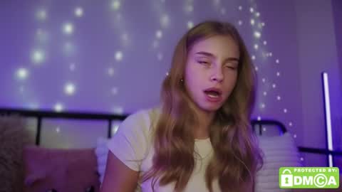 Snapshot of roxxxie_reid chatting on 10/14/25, 09:15 Roxieex ABBY online show from 10/14/25, 09:15