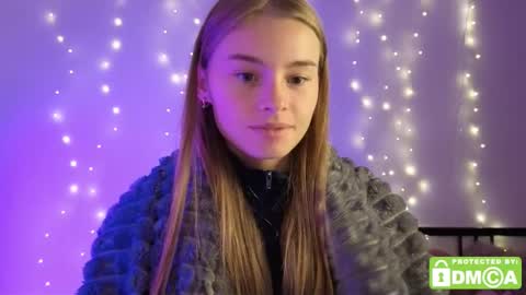 Snapshot of roxxxie_reid chatting on 10/28/25, 10:23 Roxieex ABBY online show from 10/28/25, 10:23