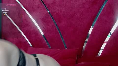 Roxy online show from 09/18/25, 03:58