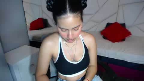 Roxxy  online show from 05/20/26, 12:50