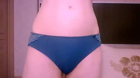 Roxxy Wharton online show from 04/12/26, 01:27