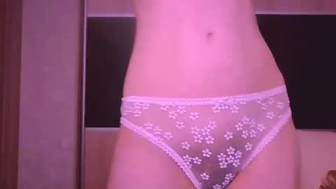 Snapshot of roxxywharton chatting on 07/16/26, 11:27 Roxxy Wharton online show from 07/16/26, 11:27