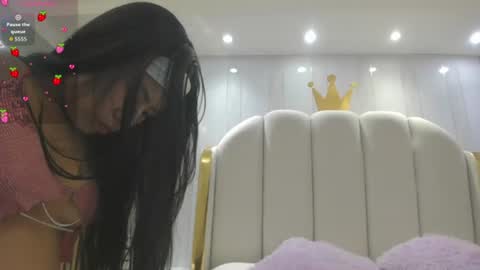Snapshot of roxy_flame_ chatting on 06/20/26, 11:13 Roxy online show from 06/20/26, 11:13