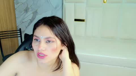 Roxy online show from 04/15/26, 07:58