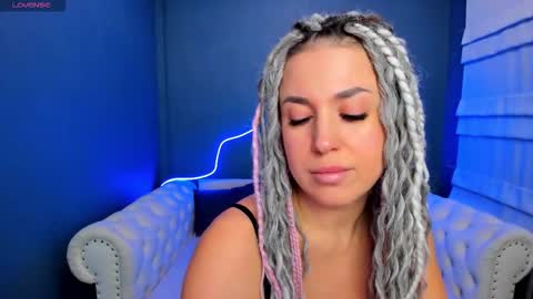 Roxy online show from 02/13/26, 01:23