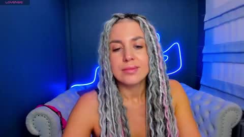 Roxy online show from 04/21/26, 02:51