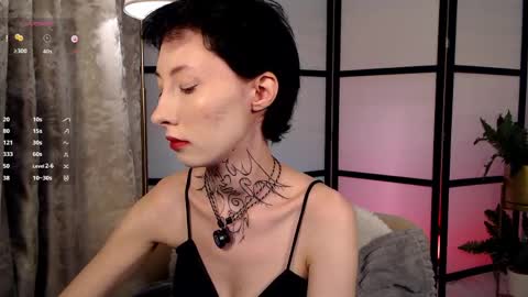 roxanne online show from 05/17/26, 03:37