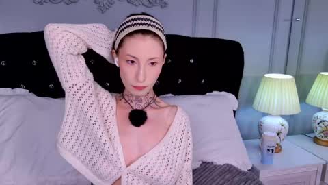 roxanne online show from 05/18/26, 03:35