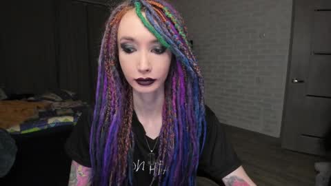 Snapshot of roxy_silver chatting on 01/09/25, 01:56 Roxy online show from 01/09/25, 01:56