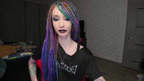 Snapshot of roxy_silver chatting on 01/09/25, 08:01 Roxy online show from 01/09/25, 08:01