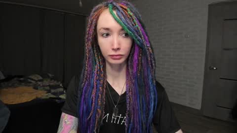 Snapshot of roxy_silver chatting on 01/10/25, 08:15 Roxy online show from 01/10/25, 08:15