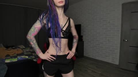 Snapshot of roxy_silver chatting on 01/12/25, 02:41 Roxy online show from 01/12/25, 02:41