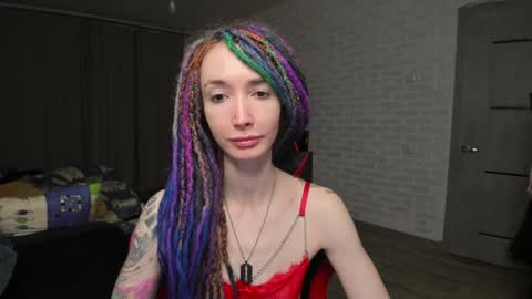 Snapshot of roxy_silver chatting on 01/16/25, 10:02 Roxy online show from 01/16/25, 10:02