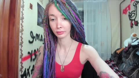 Snapshot of roxy_silver chatting on 02/01/25, 07:02 Roxy online show from 02/01/25, 07:02