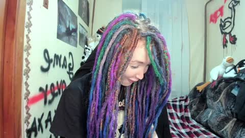 Snapshot of roxy_silver chatting on 02/08/25, 07:27 Roxy online show from 02/08/25, 07:27