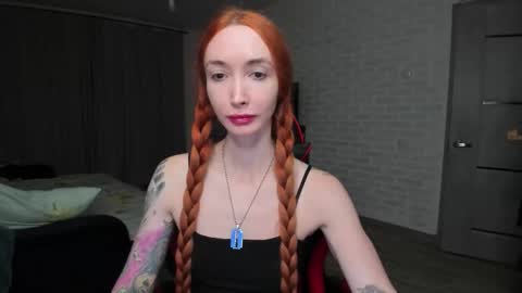 Snapshot of roxy_silver chatting on 09/12/25, 09:04 Roxy online show from 09/12/25, 09:04