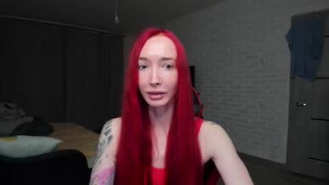 Snapshot of roxy_silver chatting on 02/09/26, 01:42 Roxy online show from 02/09/26, 01:42