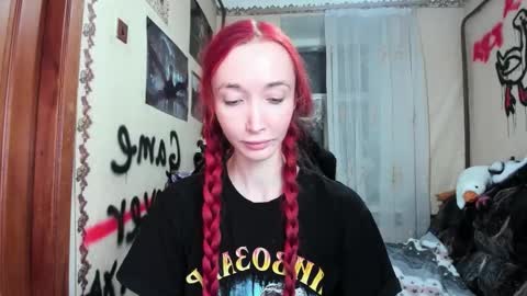 Snapshot of roxy_silver chatting on 02/22/26, 09:13 Roxy online show from 02/22/26, 09:13