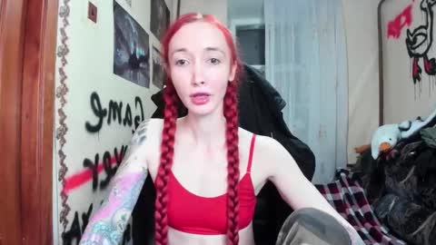 Snapshot of roxy_silver chatting on 03/02/26, 08:48 Roxy online show from 03/02/26, 08:48