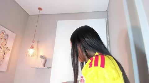 roxy_stone1 online show from 07/07/26, 07:18