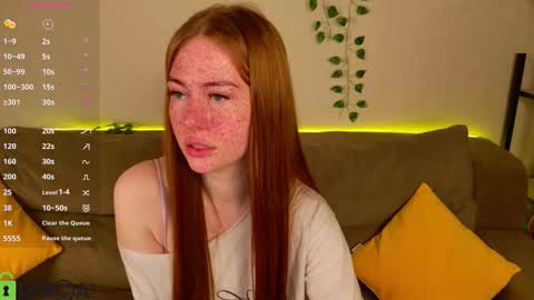 Snapshot of roxy_sunny chatting on 11/12/25, 09:32 Roxy GMT2 Mon 10 AM - 4 PMTue 10 AM - 4 PM Wed 10 AM - 4 PM Sat 10 AM - 4 PM Sun 10 AM - 4 PM. online show from 11/12/25, 09:32