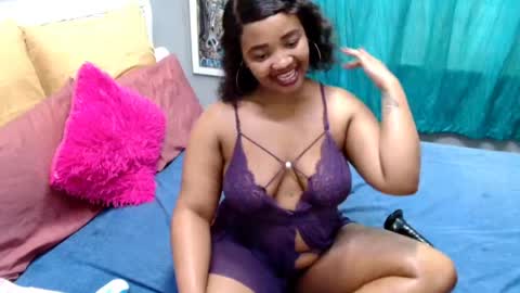 ROXYLUVXXX online show from 04/11/26, 08:07