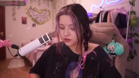 roxysuh online show from 12/14/25, 07:03