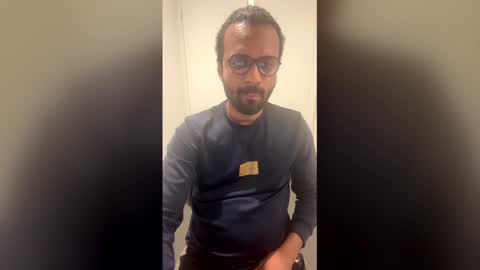 roy018 online show from 04/07/26, 10:59