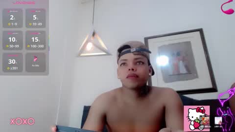 royal_xx online show from 03/16/26, 08:35